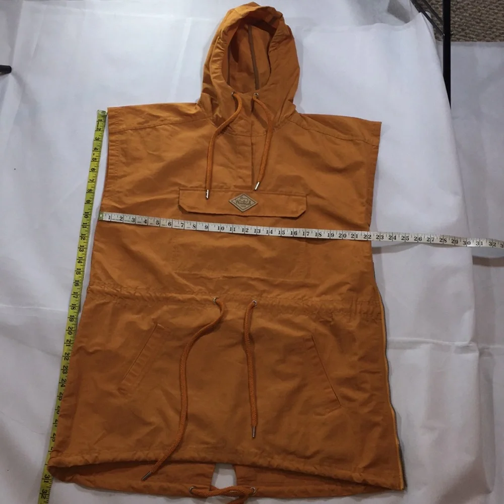 Woolrich  NWOT SLEEVELESS long HOODIE - Picture 2 of 8